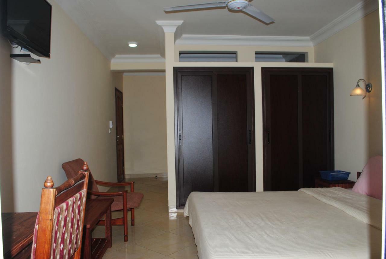 Hotel Menabe Morondava Luaran gambar