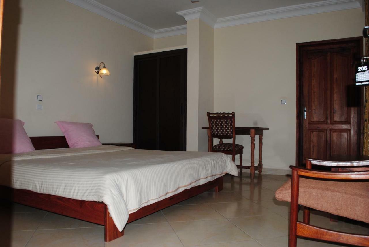 Hotel Menabe Morondava Luaran gambar